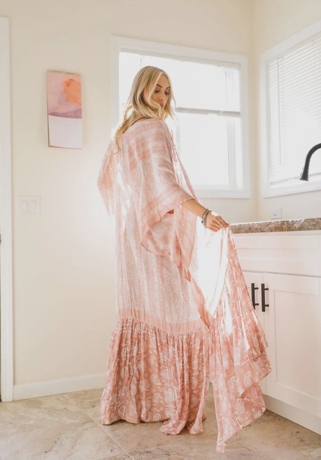 24 Hr SALE! $38.40 Paisley Free Flow Longline Gray Kimono Greta Bean & Co.