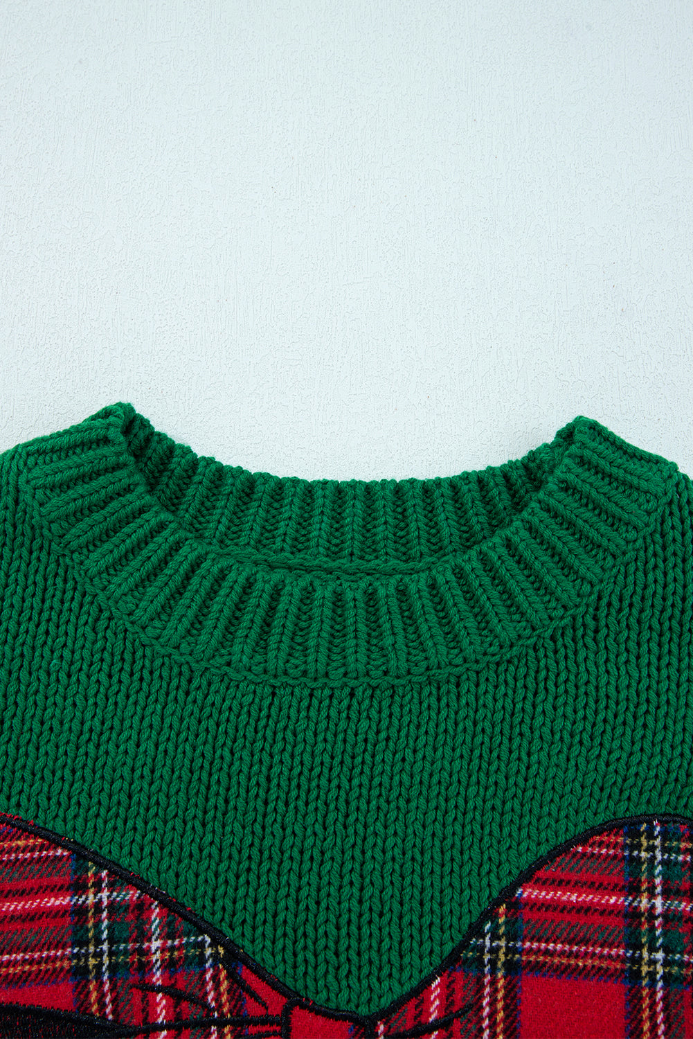 Evergreen Plaid Bow Graphic Christmas Sweater Dear-Lover Dropshipping