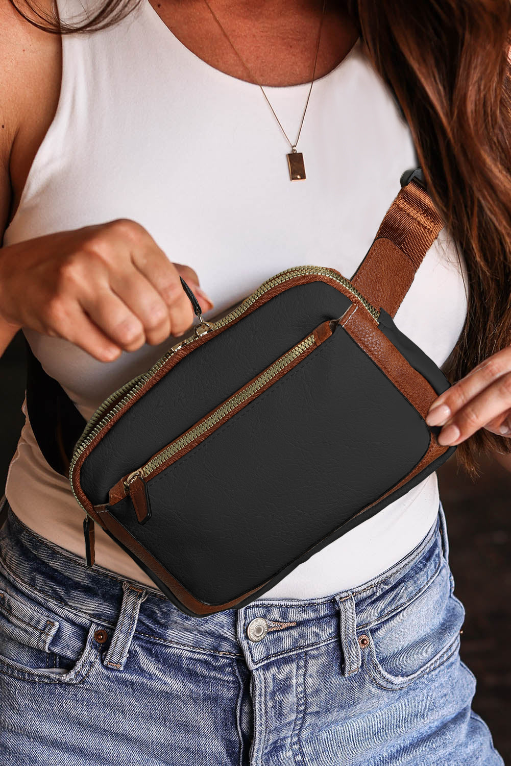 Black Adjustable Strap Mini Leather Crossbody Bag ***